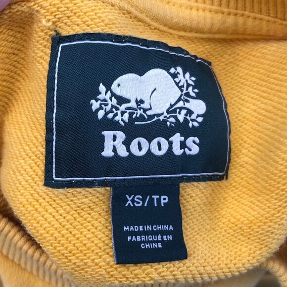Roots Mens weatshirt Size XS Crewneck Pullover Casual Yellow Athleisure Travel - Picture 3 of 14